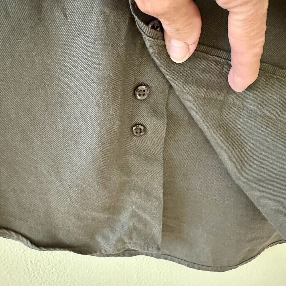 Brooks Sport Men's‎ Button Down Shirt Size Medium Charcoal 100% Cotton - Picture 5 of 10